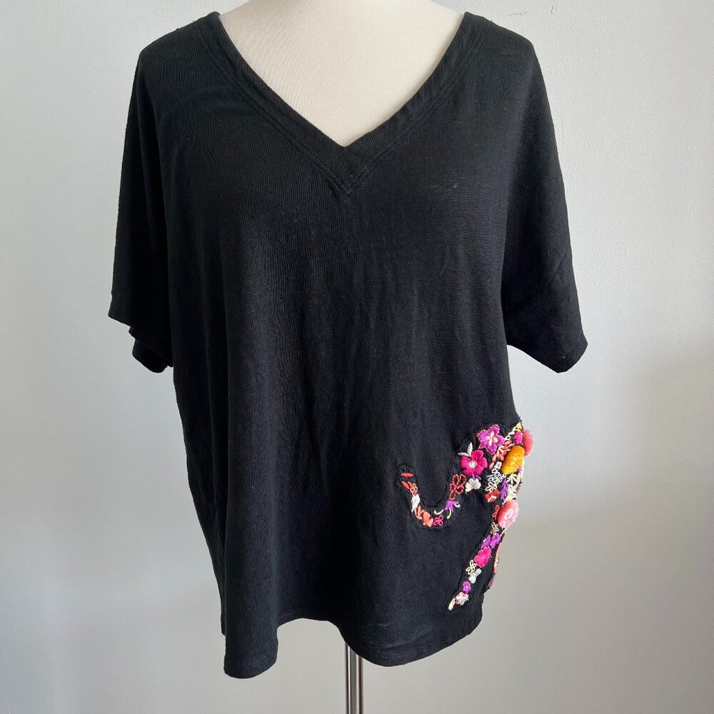 Chico's Black Linen with Elephant detail design